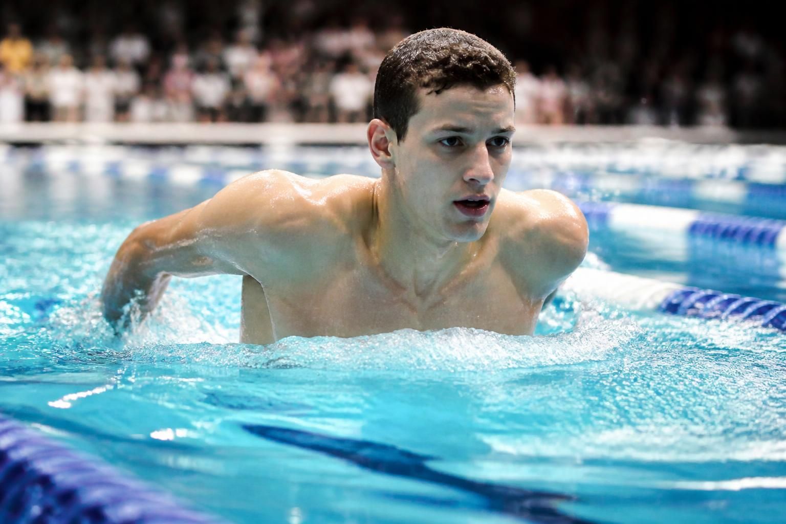 découvrez theo curin, champion paralympique inspirant, qui transforme la natation française par son talent, sa détermination et son engagement hors du commun.